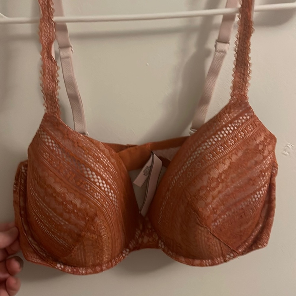 Victoria’s Secret 38DD Bra